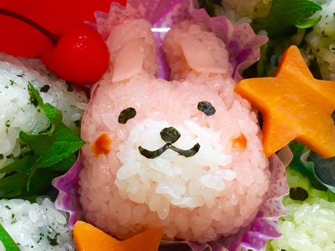 デコふりピンクで 簡単可愛いうさぎお握りの作り方 レシピ 作り方 By Kuuuma 楽天レシピ デコふりピンクで 簡単可愛いうさぎお握りの作り方 レシピ 作り方 By Kuuuma 楽天レシピ
